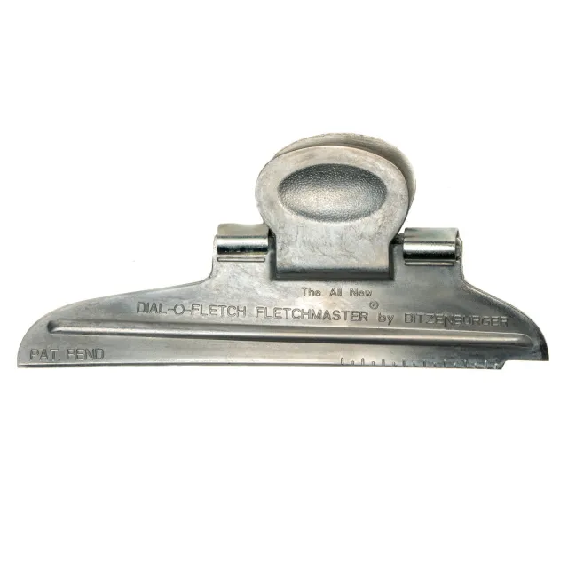Bitzenburger Fletching Clamp 2002 Silver Right Helical - Bitzenburger