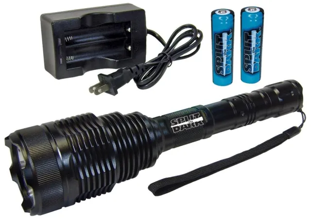 Sabre SD1200 Rechargeable Flashlight, 1200 Lumen, Shockproof, Waterproof