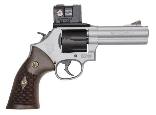 Smith and Wesson 14635 686 Plus 357 Magnum | 38 Special 4.13" Titanium Cerakote Revolver - Smith & Wesson - .357 Mag