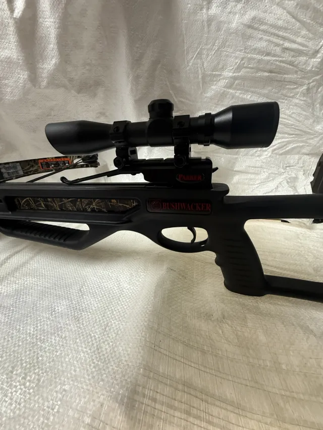 Pre-Owned Parker BushWacker 150 Crossbow with Scope & Quiver **IN STORE ONLY** - View 2