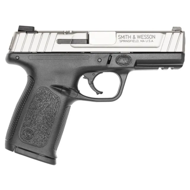 Smith & Wesson SD40 VE .40 S&W Handgun 10rd Magazine 4" Barrel Black Silver Slide CA Compliant USED