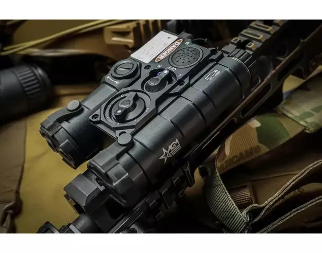 AGM GLOBAL VISION WLAD 1T Tan Weapon Laser Aiming Device (WLAD-CLA1-T1) - View 2