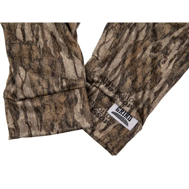 The Grind Gloves Mossy Oak Bottomland - View 2