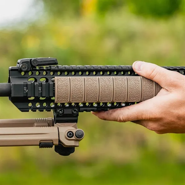 Magpul MAG012-FDE XT Rail Panel Flat Dark Earth - View 3